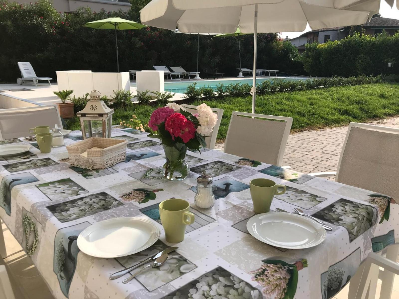 Bed And Breakfast Da Beatrice 시르미오네 외부 사진