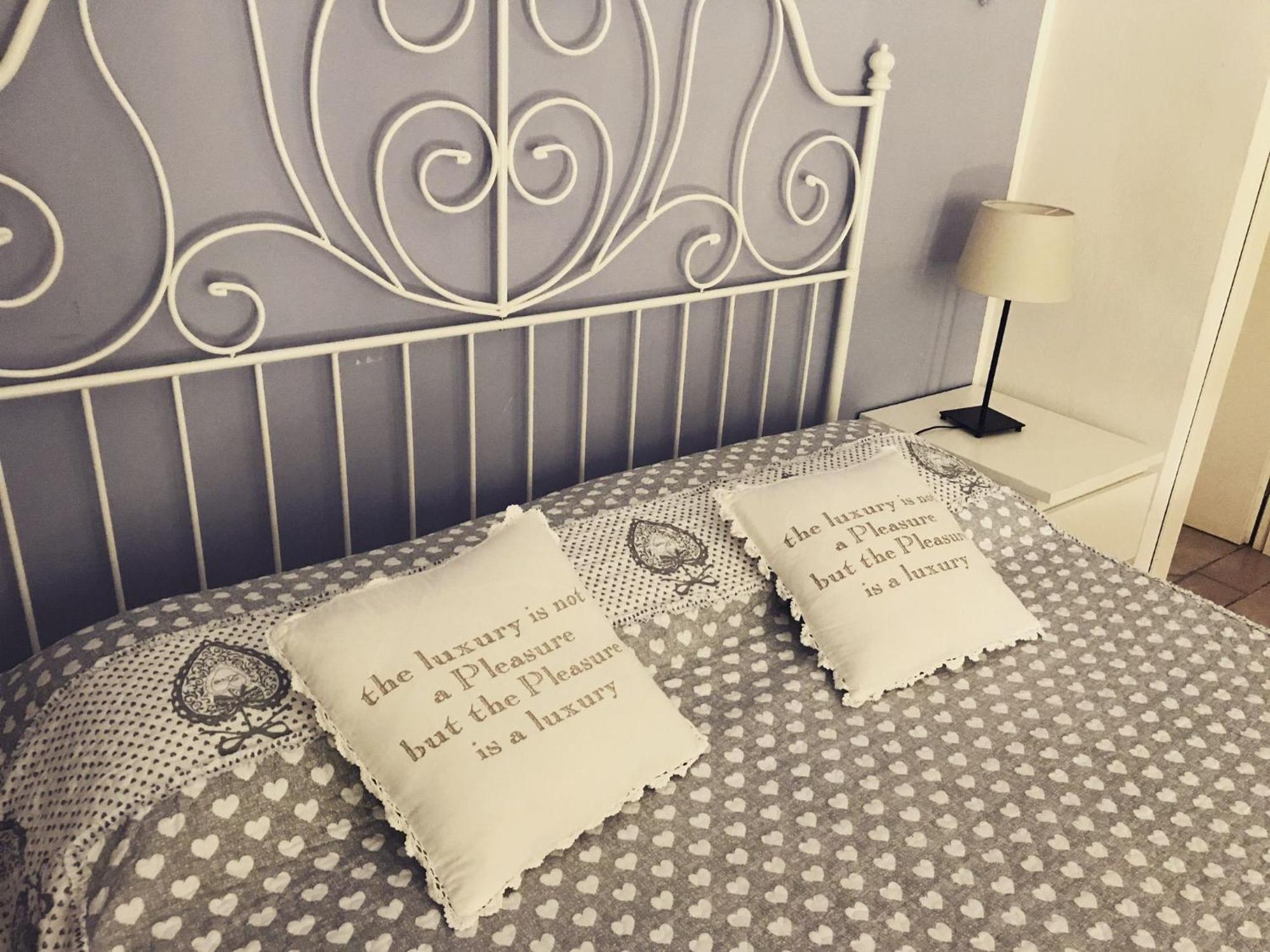 Bed And Breakfast Da Beatrice 시르미오네 외부 사진